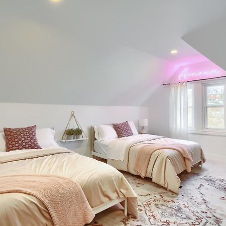 Newly Renovated Victorian Gem Perfect Space For Family Vacations! พิตต์สเบิร์ก ภายนอก รูปภาพ