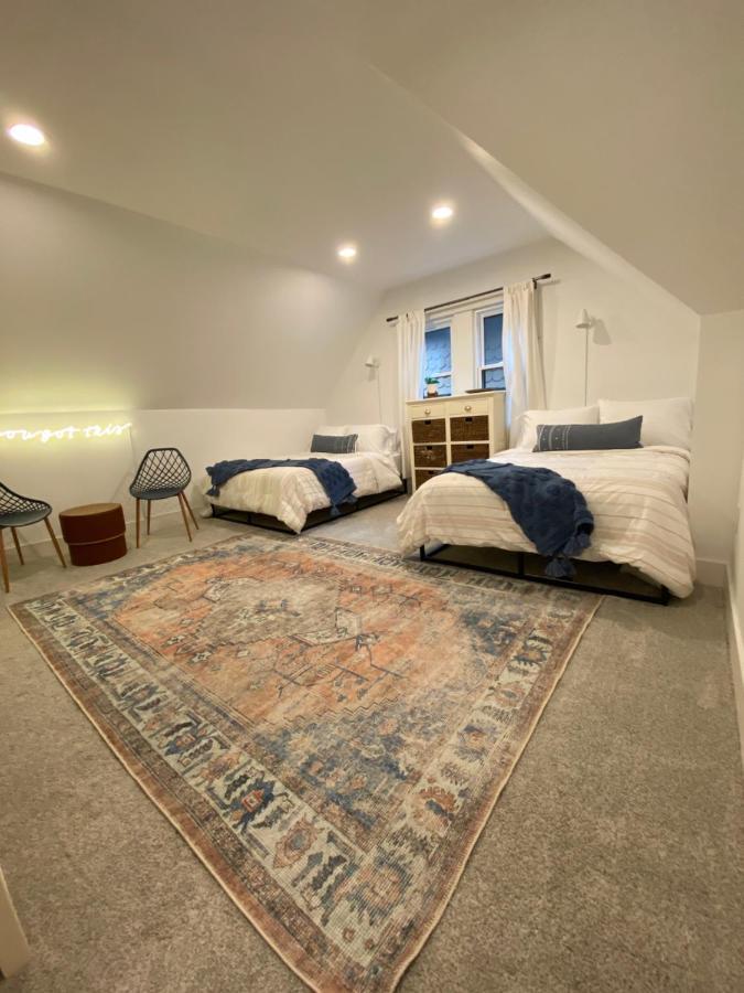 Newly Renovated Victorian Gem Perfect Space For Family Vacations! พิตต์สเบิร์ก ภายนอก รูปภาพ