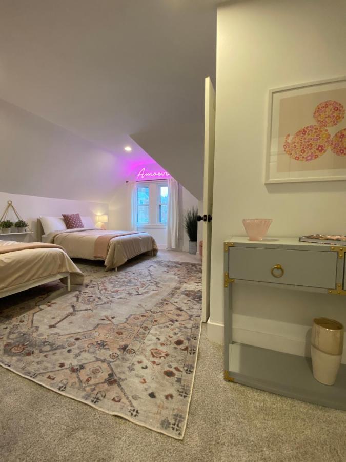 Newly Renovated Victorian Gem Perfect Space For Family Vacations! พิตต์สเบิร์ก ภายนอก รูปภาพ